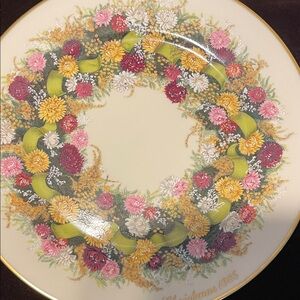 Lenox Holiday Wreath Plate with Red, Pink, and Yellow Accents